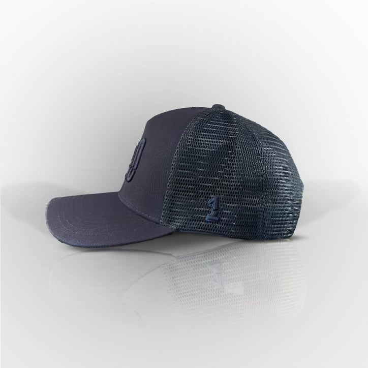 UUNO Logo Hat - Navy and Navy