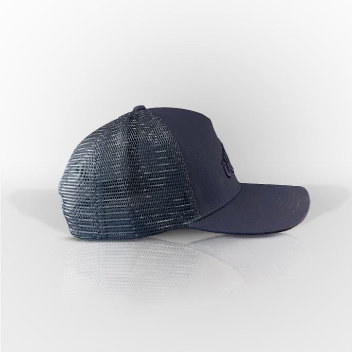 UUNO Logo Hat - Navy and Navy